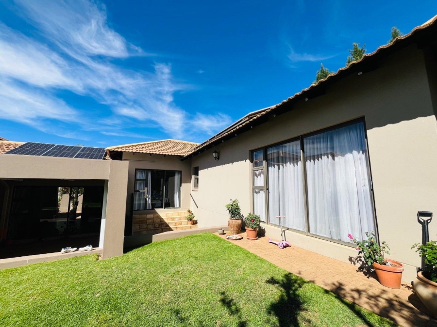 4 Bedroom Property for Sale in Woodland Hills Free State